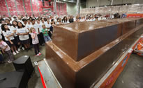 worlds largest chocolate bar
