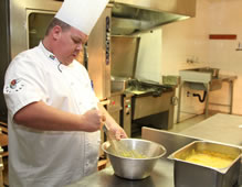 fastest preparation of an omelette world record set by Chef Andrew Robertson