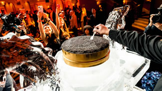 The monumental tin, named "The Mashenomak" in honour of the "Great White Sturgeon" of Native American legend, was custom-made by AmStur for the occasion. It contained 17kg of deliciously flavourful, deep-grey Empress caviar, the world's only fully certified organic caviar from native-raised sturgeon, which has been called "an organic culinary masterpiece."