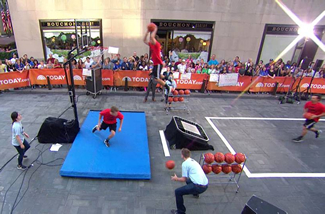  A group known as "Team Turbo Dunk" set a new World Record for the most amount of trampoline dunks in a minute. The five men, who are all gymnasts and hold records of their own, were able to make 36 slam dunks, shattering the old record of 28.