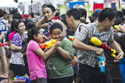 worlds largest water pistol fight Bangkok