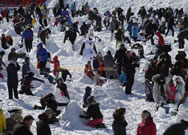 Hundreds gathered at TD Place to build the highest number of snowmen in an hour; the previous Guinness World Records' record was set in Salt Lake City in 2011 with 1,279 snowmen; the Ottawa builders managed to top that with 1,299, setting the new world record for the Most snowmen built in an hour.
