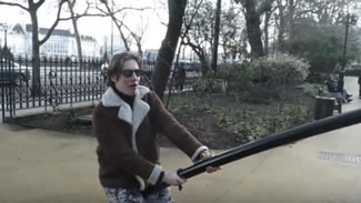  James Ware, a YouTube personality in Britain, have built the world's longest selfie stick.