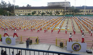 Some 4,800 students, coaches and persons with disabilities gathered at the Cebu City Sports Center as Cebu aimed to set a World Record of having the largest arnis class in the world.