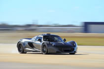 fastest production car world ecord set by Venom GT