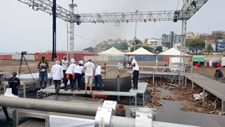  PRAIA, Cape Verde -- Cape Verde's prime minister, Ulisses Correia e Silva, was on hand as a group of more than a dozen chefs made a 14,021-pound pot of cachupa stew, at the ninth "Badja ku Sol" festival in Praia, thus setting the new world record for the Largest cachupa stew, according to the World Record Academy.