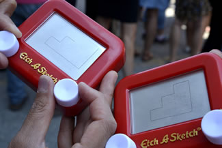 Spin Master employees in Toronto, New York, Los Angeles and Mexico City secured a world record title for Most People Drawing on an Etch A Sketch Globally.