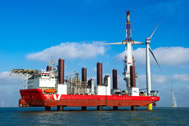 largest wind farm wold record set by The London Array project