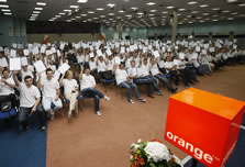 most people contributing to the same manuscript simultaneously Orange Romania sets world record
