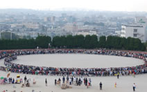 longest human chair world record set in Japan