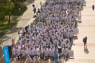 As part of its inaugural Faculty Showcase Day on Monday 27 November, UNSW Science held a fun attempt to break the Guinness World Record for the largest gathering of people dressed as scientists. More than 900 people took part, which was enough to break the record. 