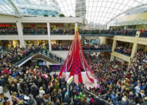 longest dress world record set by designer Henry Holland