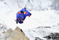 highest BASE jump world record set by Valery Rozov