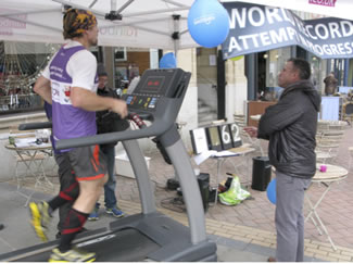Jonathan Kinder's distance of 82.58 miles broke the Guinness World Record by almost 1km when he completed the treadmill challenge in Derby's Cornmarket.