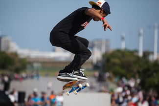 Jean-marc Johannes, a South African skateboarder, broke the Guinness World record for most Nollie Heelflips in one minute earlier this week. Faced with the prospect of having to beat the record of eight, the Capetonian effortlessly eclipsed that with an incredible 14 in 60 seconds.