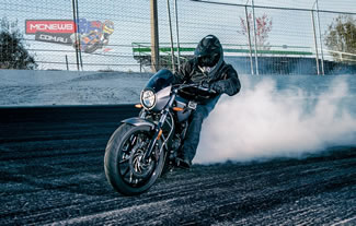  Victory Stunt Team rider Joe Dryden became a World Record title holder, by completing a burnout of 2.23 miles (3.58km) at Orlando Speed World on a Victory Octane.