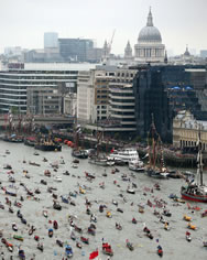 world's largest parade of boats Diamond Jubilee pageant