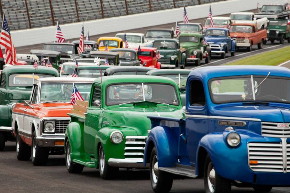 213520_largest_parade_of_pickup_trucks_I